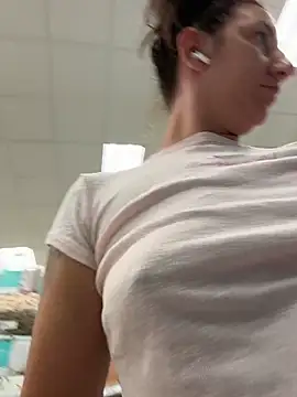 sweetsirenn online show from February 19, 3:11 pm