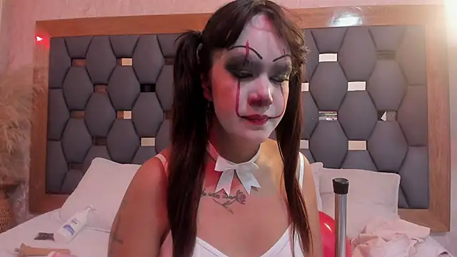 Snapshot of juliette_pretty_ chatting on October 17, 8:56 pm juliette pretty online show from October 17, 8:56 pm