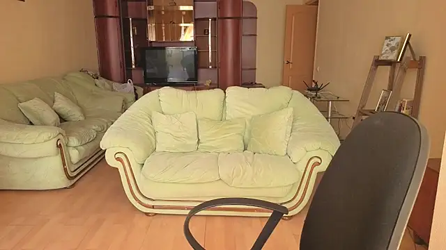 Margo Moll online show from March 7, 9:27 am