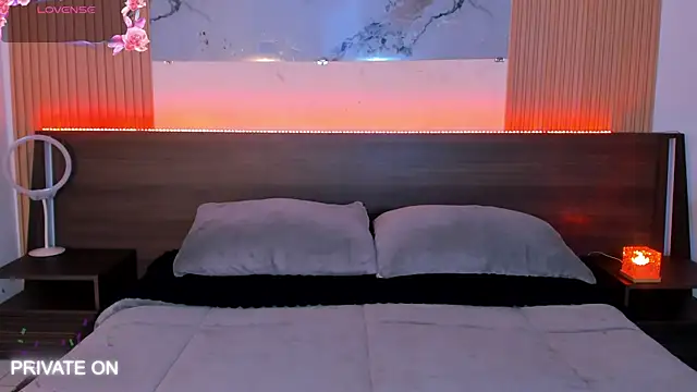samanthaa moon online show from June 30, 9:58 pm