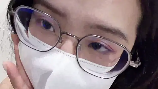 LHeart online show from January 8, 2:32 pm