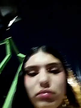 Snapshot of Alis_1327 chatting on September 15, 11:34 pm Alis 1327 online show from September 15, 11:34 pm