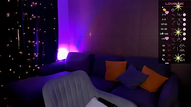 deboramoore online show from April 26, 1:58 am