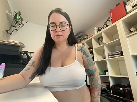 annalea85 online show from January 18, 1:07 pm