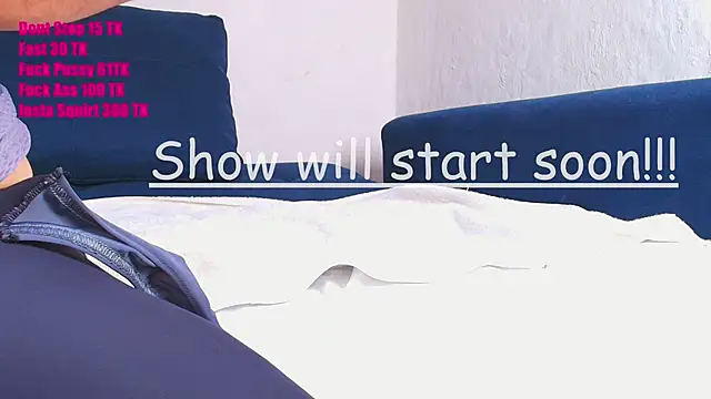 Snapshot of couplelove543 chatting on October 19, 5:26 pm couplelove543 online show from October 19, 5:26 pm