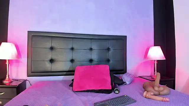 GreciaFox1 online show from March 18, 12:43 pm