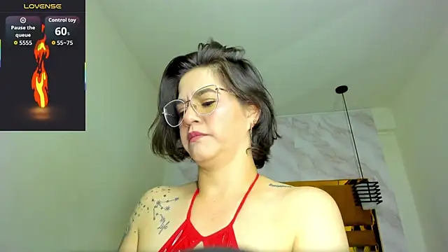 Luciifeer  online show from October 16, 7:05 pm