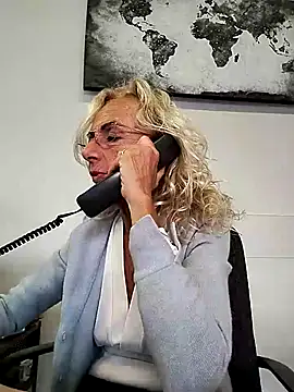 clarabell4 online show from October 9, 7:34 am