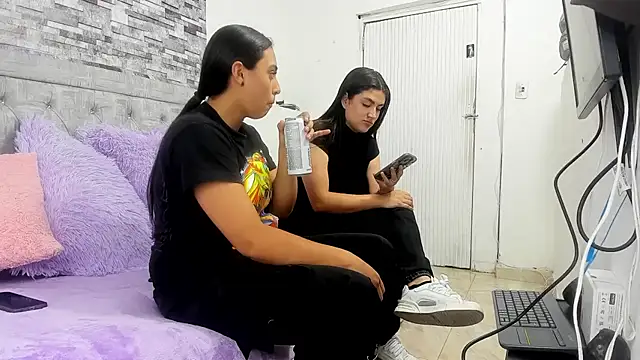 nicolexxaleja online show from November 22, 9:39 pm