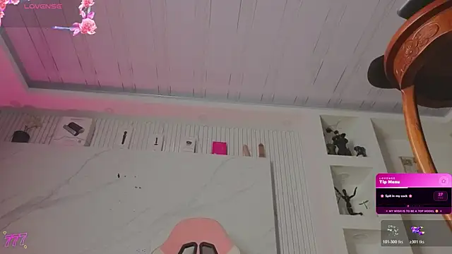 Chloe cooperr online show from April 28, 2:27 am