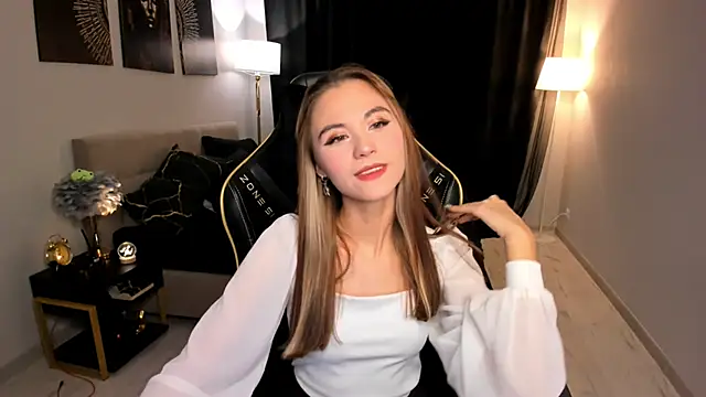 EllaCurtis online show from February 3, 6:12 pm