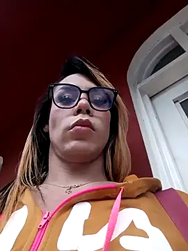 Daliana Gounbolt online show from April 27, 11:18 am