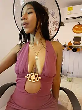 LeilaEbony online show from October 6, 3:29 pm