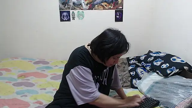 jade noah  online show from March 11, 2:31 pm