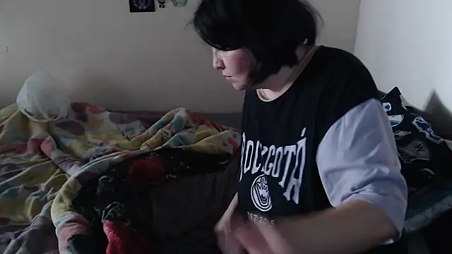 jade noah  online show from March 5, 2:02 pm