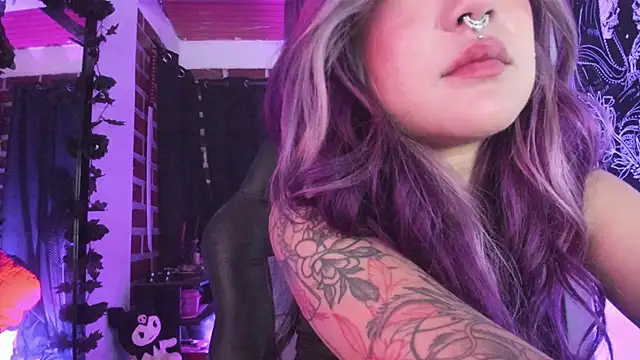 Snapshot of Katyuska_Sg1 chatting on October 6, 1:55 am Katyuska Sg1 online show from October 6, 1:55 am