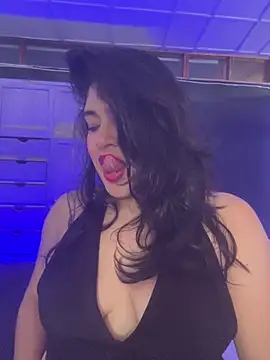 EmilyNoir1 online show from April 24, 8:44 pm