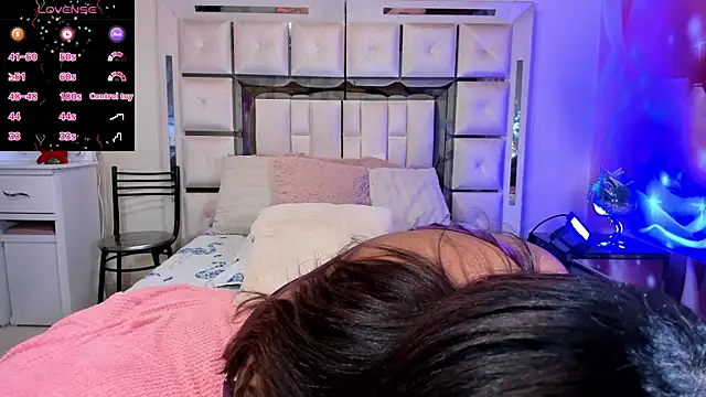 mia peyton online show from November 17, 8:09 pm