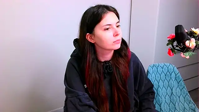 peachyness online show from December 5, 6:20 pm