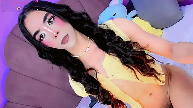 ShantyMillan online show from April 23, 1:02 pm