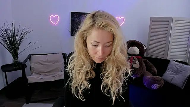 AstraMonroe online show from March 17, 7:45 am