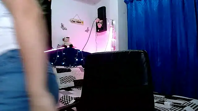 karo lovely online show from April 25, 2:03 am