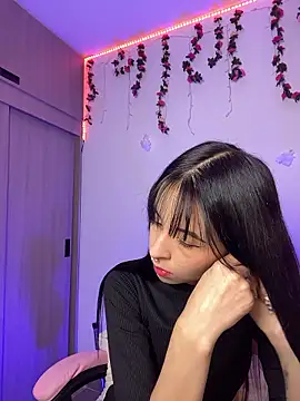 Lia  1 online show from January 15, 1:33 am