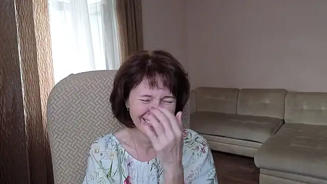 Lia Tito online show from September 27, 5:25 am