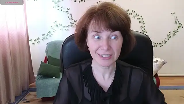 Lia Tito online show from April 23, 9:06 am