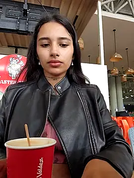 Lorena Mcfly online show from October 3, 1:16 pm