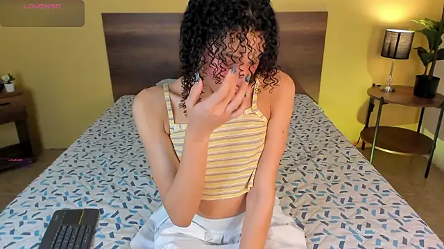 CamilleGrace online show from March 11, 12:42 pm