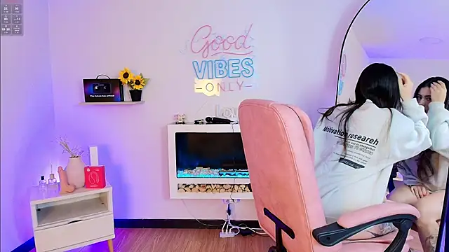 Alice Vixen online show from April 8, 12:29 pm