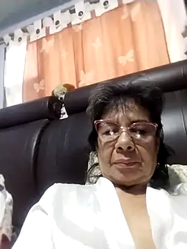 Snapshot of OliviaMorris1 chatting on September 28, 11:15 am OliviaMorris1 online show from September 28, 11:15 am