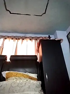 OliviaMorris1 online show from February 19, 1:21 pm