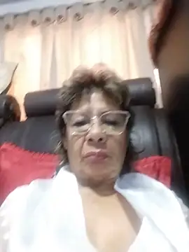 OliviaMorris1 online show from June 12, 12:24 pm