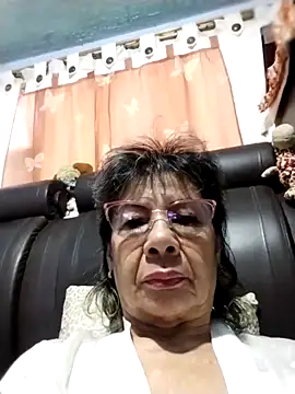 Snapshot of OliviaMorris1 chatting on September 24, 11:31 am OliviaMorris1 online show from September 24, 11:31 am