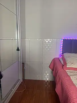 sophiemonroevip online show from April 12, 2:58 am