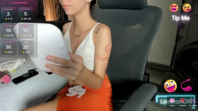 CleoWhite online show from October 2, 5:34 am