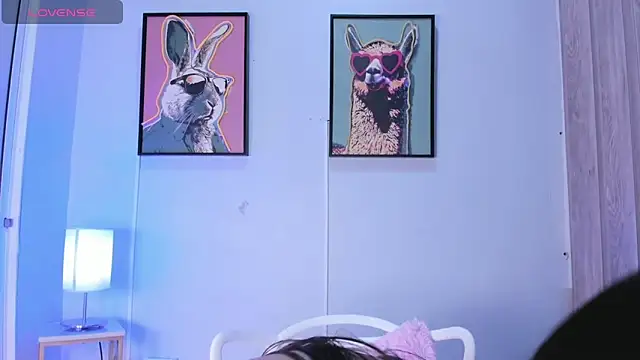 dulce fiore07 online show from April 24, 12:30 pm