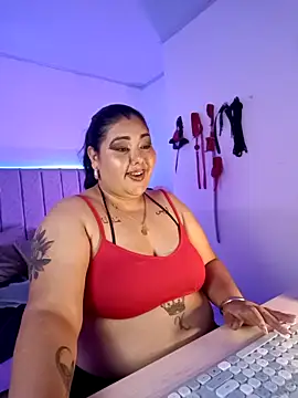 AndreaKinky online show from September 17, 8:34 am