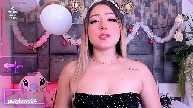 PatyLawrence online show from December 20, 4:38 am