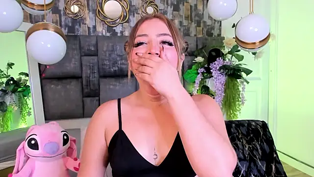 PatyLawrence online show from February 1, 4:11 am