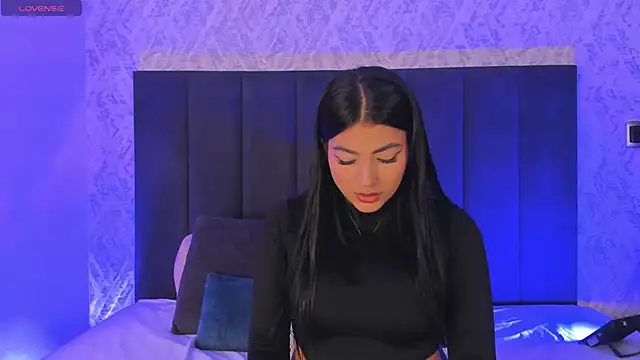 dana hazze online show from December 15, 8:14 pm