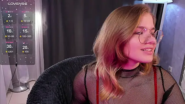 SophieMurrr online show from September 16, 3:31 pm