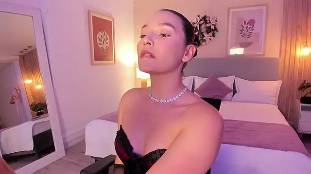 AuroraEvanss online show from January 9, 9:30 pm