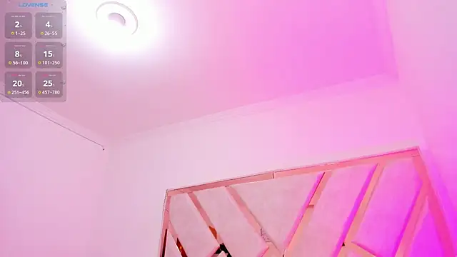 MarianaaSantos online show from April 22, 10:12 am