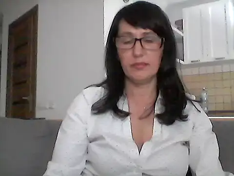 Elena48324 online show from June 13, 1:30 pm