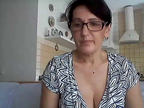 Elena48324 online show from July 14, 11:59 am