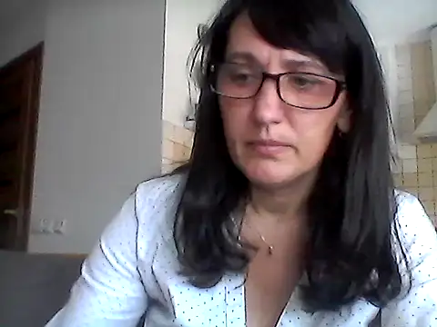 Elena48324 online show from June 14, 9:42 am