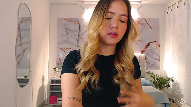  Tiffany1 online show from October 26, 6:36 pm